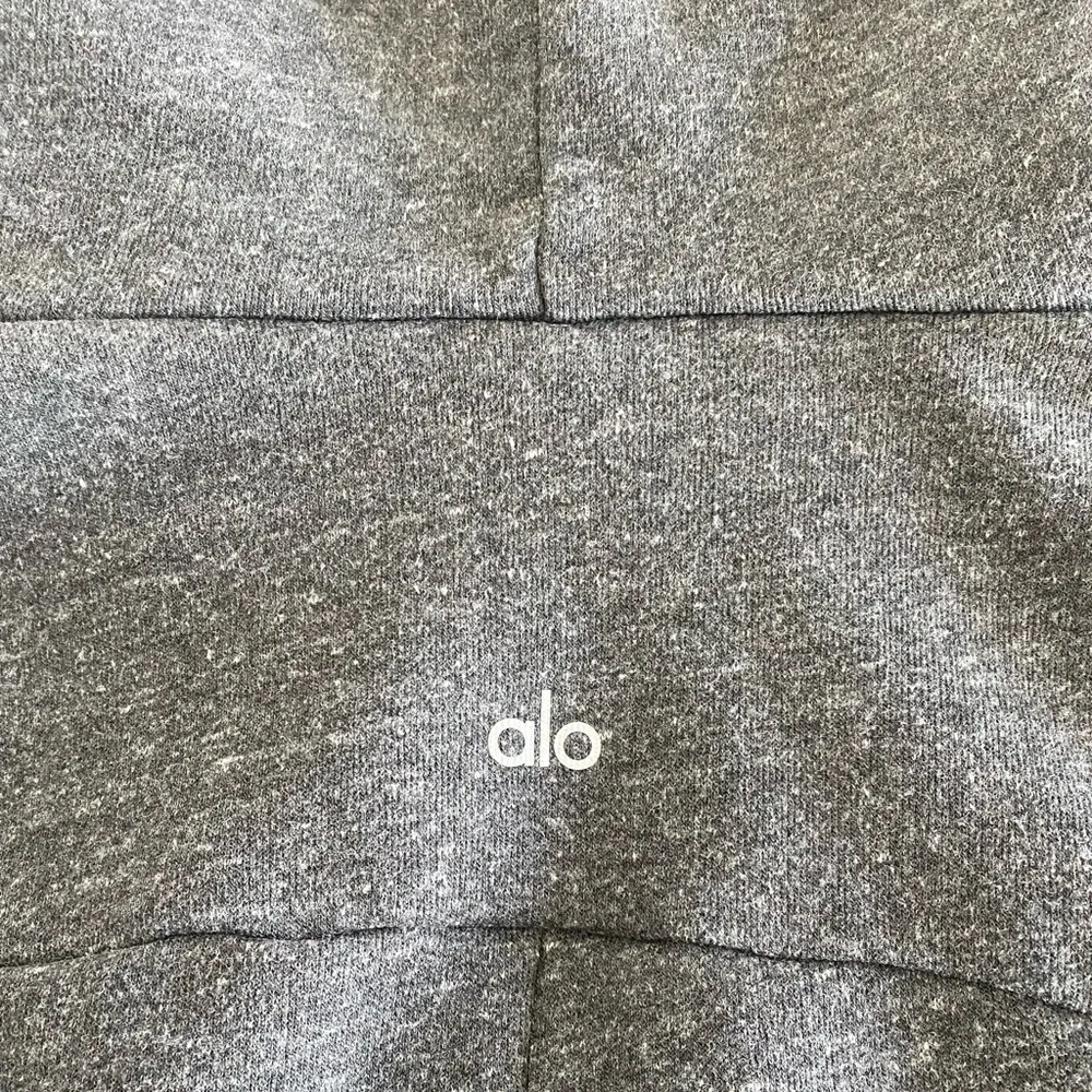 Alo Sweater - Picture 2 of 3